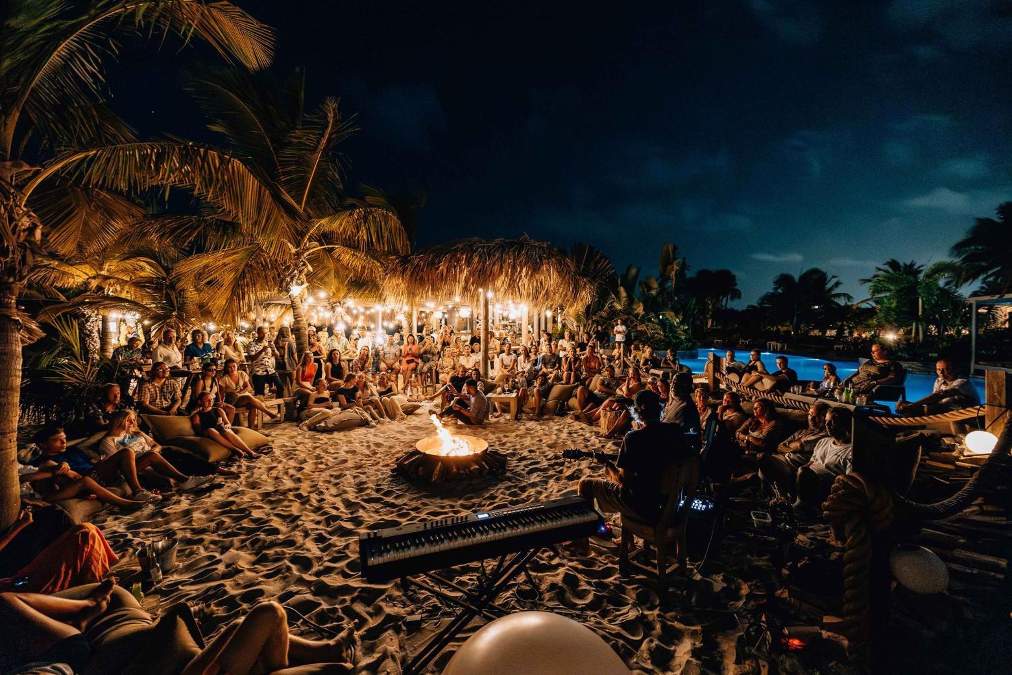 Delfins Beach Resort Bonaire, Tapestry Collection By Hilton Kralendijk Exteriör bild
