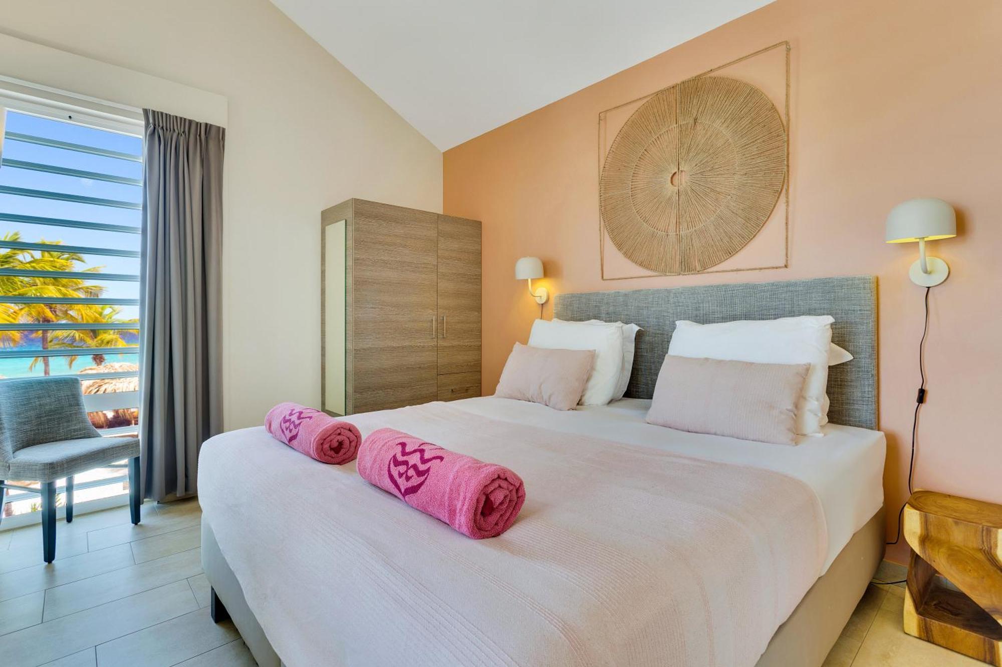 Delfins Beach Resort Bonaire, Tapestry Collection By Hilton Kralendijk Exteriör bild